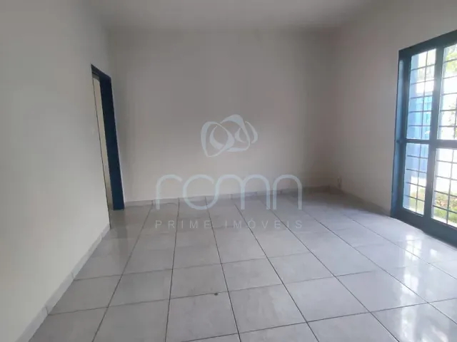 Casa 5 quartos e 2 banheiros, para alugar, no bairro Parque Industrial em São José do Rio Preto