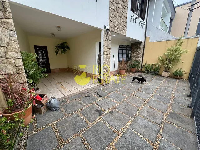 Casa com 247m² 4 quartos e 4 banheiros, à venda, no bairro Saudade em Barra Mansa