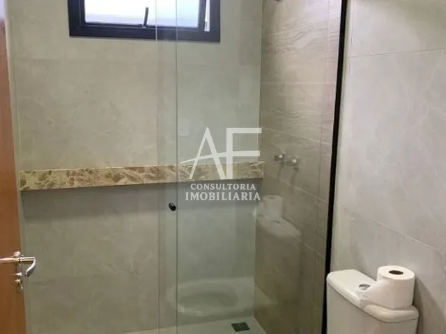 Casa com 300m², à venda, no bairro Piracangaguá em Taubaté