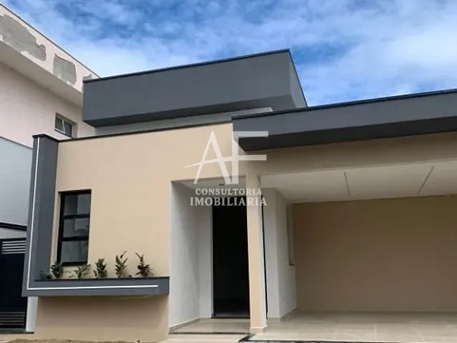 Casa com 300m², à venda, no bairro Piracangaguá em Taubaté