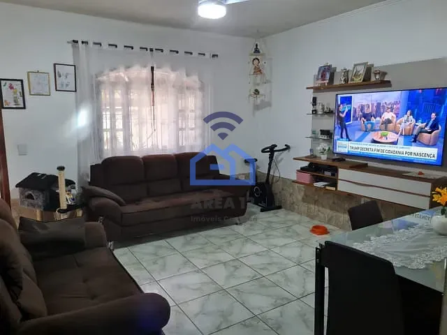 Casa com 116m² 2 quartos e 3 banheiros, à venda, no bairro Prainha em Caraguatatuba