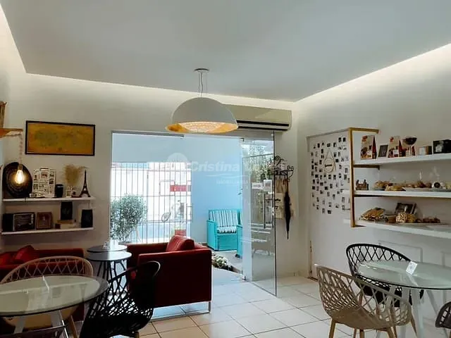 Casa com 866m², à venda, no bairro Fátima em Teresina