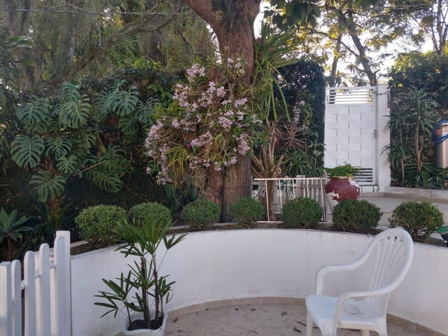 Foto do Casa - Casa com 4 dormitórios (3 suítes) e 2 banheiros área construída 307 m², área total 706m², lugar deslumbrante e seguro R$:1.200.000,00 | Imobiliária Domos