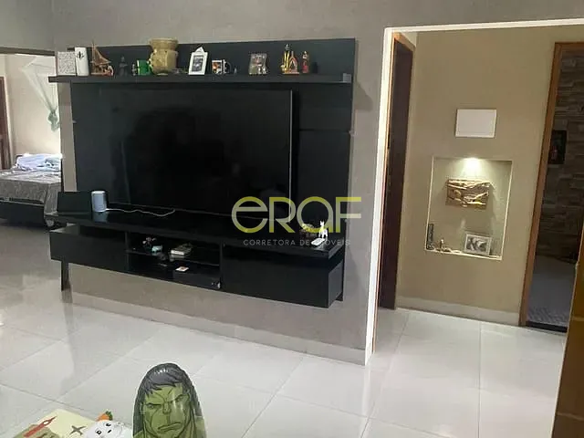 Casa com 228m² 3 quartos e 2 banheiros, à venda, no bairro Setor de Chácaras Sul em Formosa