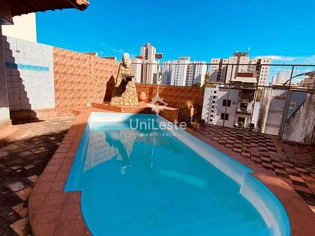 Casa 4 quartos e 5 banheiros, à venda, no bairro Sagrada Família em Belo Horizonte