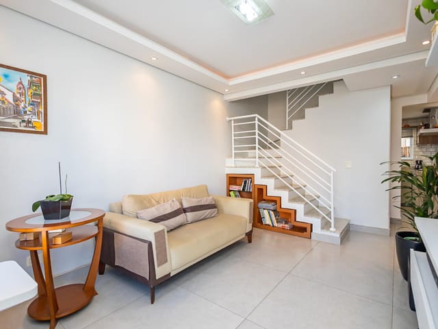 Casa 3 quartos e 3 banheiros, à venda, no bairro Cidade Industrial em Curitiba