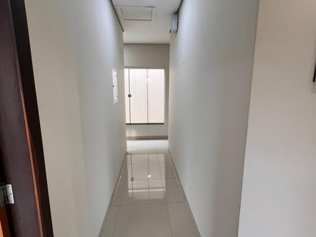 Casa com 250m² 3 quartos e 2 banheiros, à venda, no bairro Jardim Celeste em Sinop