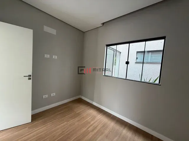 Casa 3 quartos e 2 banheiros, à venda, no bairro Loteamento Morada das Flores em Cambé