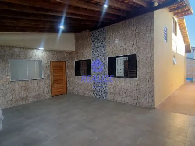 Casa com 200m² 4 quartos e 3 banheiros, à venda, no bairro comerciários 3 em Botucatu