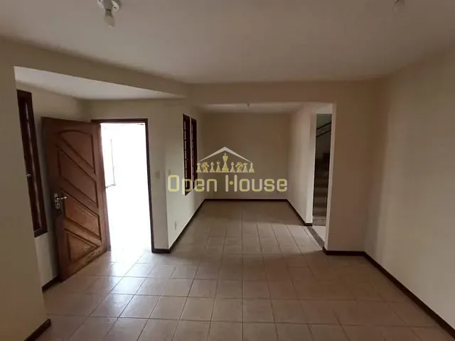Casa com 202m² 4 quartos e 3 banheiros, à venda, no bairro Jardim Belvedere em Volta Redonda