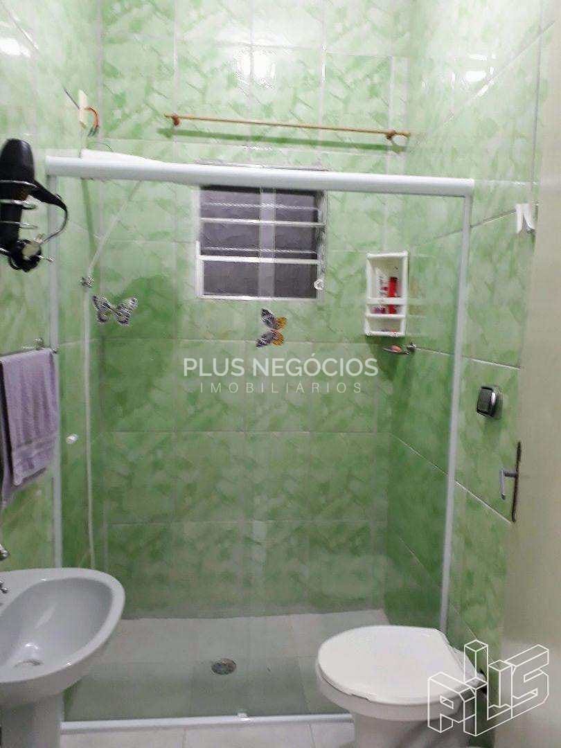 Casa à venda com 2 quartos, 125m² - Foto 11