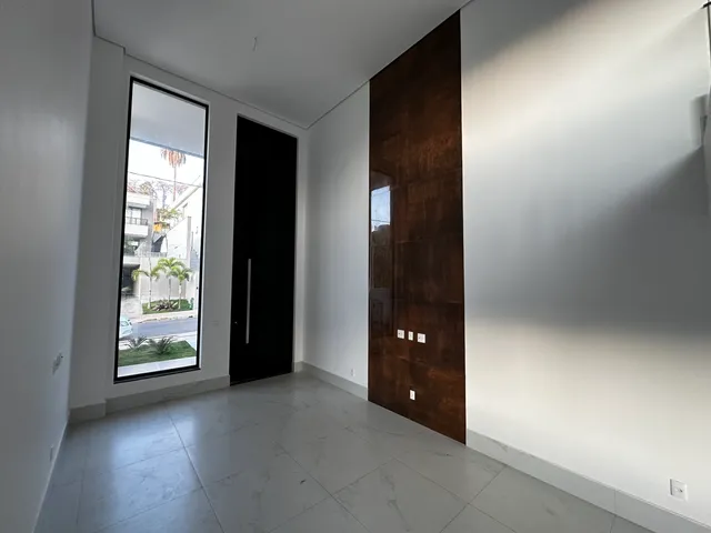 Casa 4 quartos e 3 banheiros, à venda, no bairro Portal do Sol em Contagem