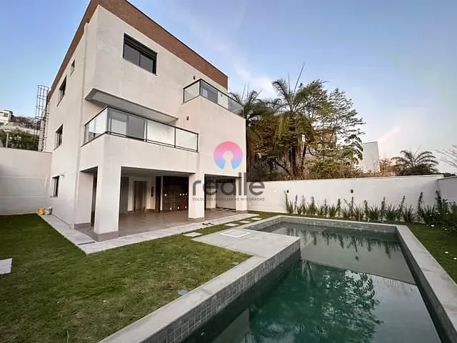 Casa 4 quartos e 3 banheiros, à venda, no bairro Portal do Sol em Contagem