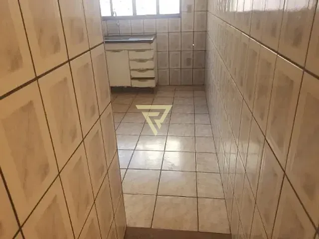 Casa com 125m² 1 quarto e 1 banheiro, à venda, no bairro Vila Albertina em Ribeirão Preto