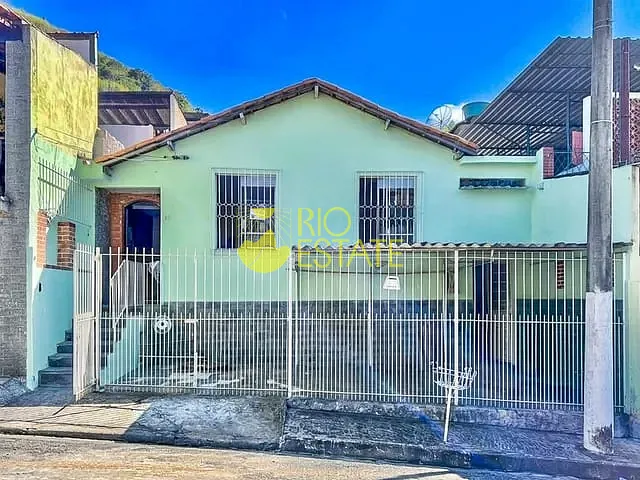 Casa com 162m² 3 quartos e 2 banheiros, à venda, no bairro Vila Santa Maria em Barra Mansa