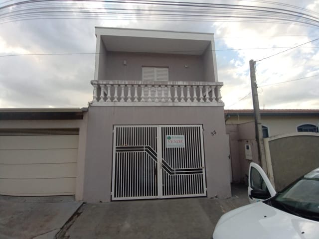 Casa com 200m² 2 quartos e 3 banheiros, à venda, no bairro Jardim Magalhães em São João da Boa Vista