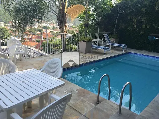 Casa com 480m² 4 quartos e 1 banheiro, à venda, no bairro São Francisco em Niterói