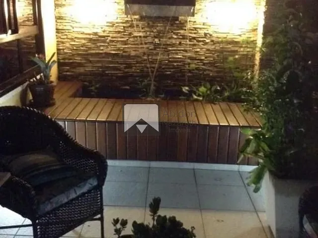 Casa com 480m² 4 quartos e 1 banheiro, à venda, no bairro São Francisco em Niterói