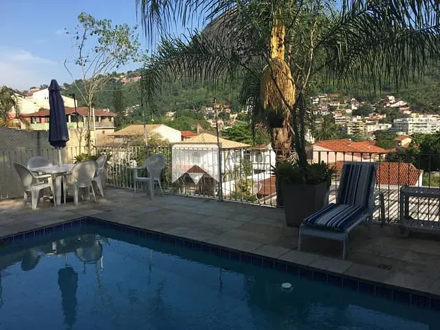Casa com 480m² 4 quartos e 1 banheiro, à venda, no bairro São Francisco em Niterói