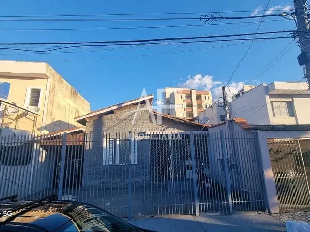 Casa com 268m² 6 quartos e 7 banheiros, à venda, no bairro Jardim Russi em Taubaté