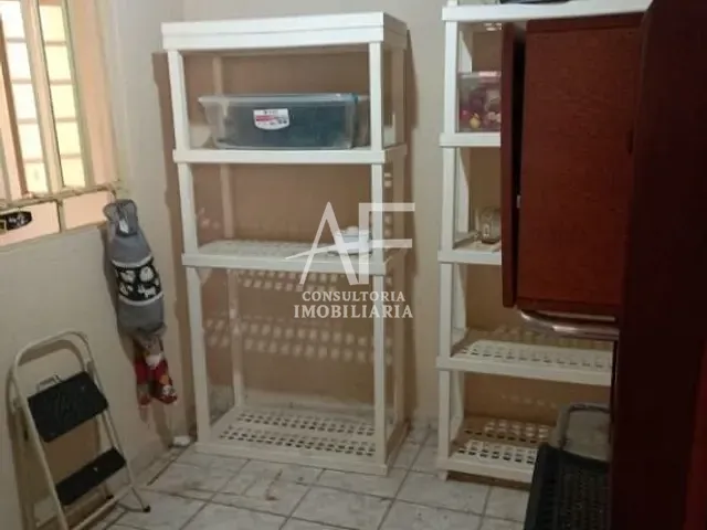 Casa com 268m² 6 quartos e 7 banheiros, à venda, no bairro Jardim Russi em Taubaté