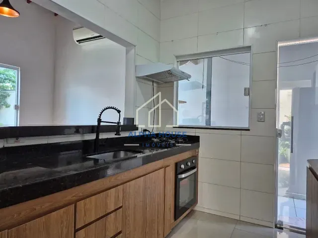 Casa com 200m² 3 quartos e 2 banheiros, à venda, no bairro Residencial Parque das Palmeiras em Pindamonhangaba