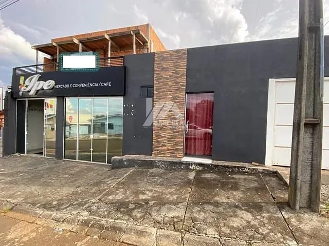 Casa com 330m², à venda ou para alugar, no bairro Industrial em Guarapuava