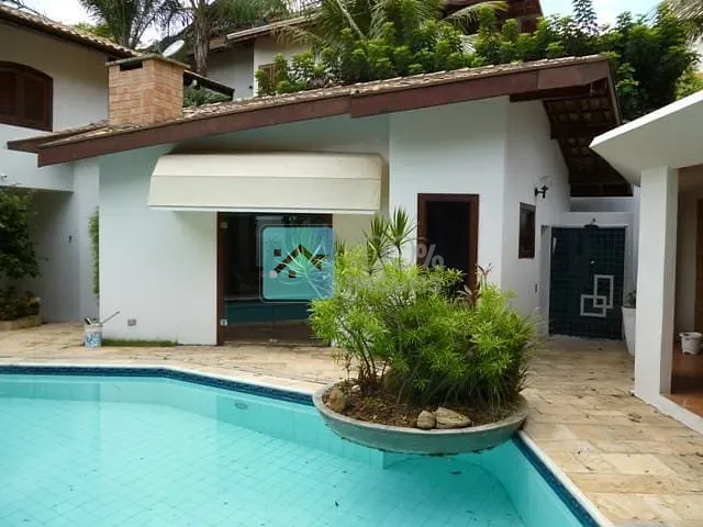 Casa com 570m² 5 quartos e 5 banheiros, à venda, no bairro Jardim das Colinas em São José dos Campos