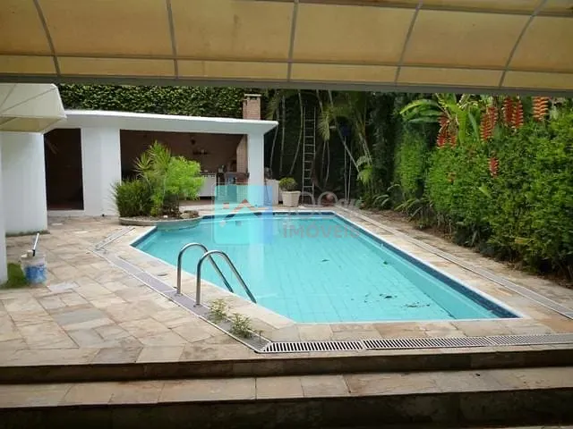 Casa com 570m² 5 quartos e 5 banheiros, à venda, no bairro Jardim das Colinas em São José dos Campos
