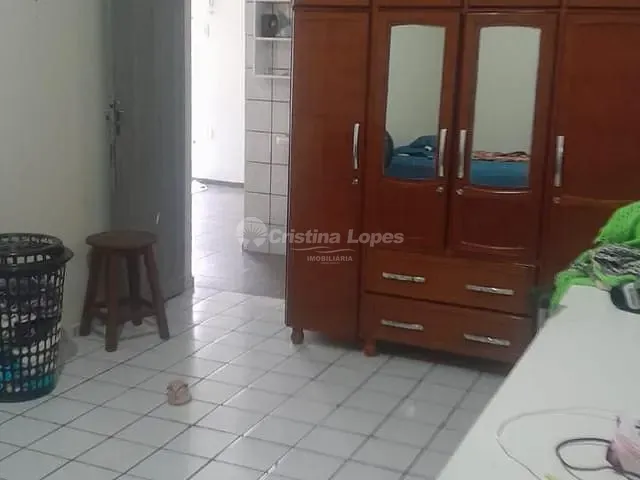 Casa com 200m² 2 quartos e 1 banheiro, à venda, no bairro Itararé em Teresina