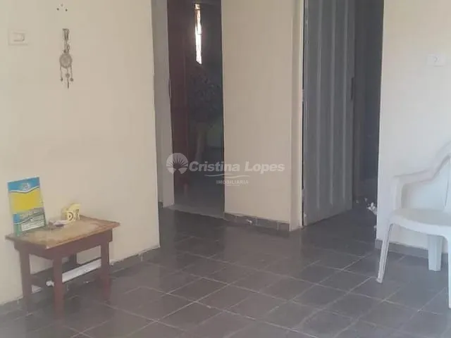 Casa com 200m² 2 quartos e 1 banheiro, à venda, no bairro Itararé em Teresina