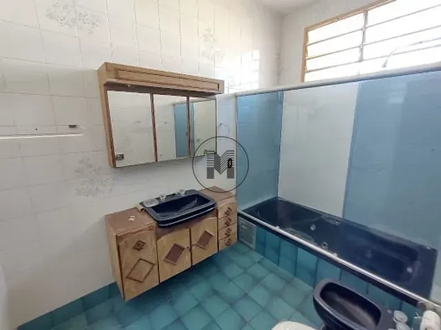 Casa com 600m² 4 quartos e 5 banheiros, à venda, no bairro Residencial Alberto Byington em Guaratinguetá