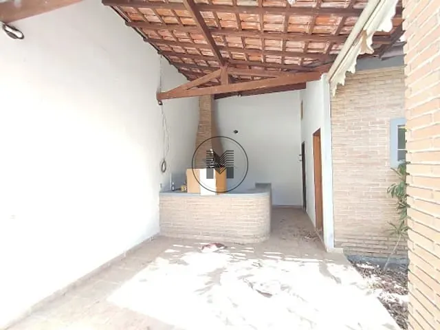 Casa com 600m² 4 quartos e 5 banheiros, à venda, no bairro Residencial Alberto Byington em Guaratinguetá