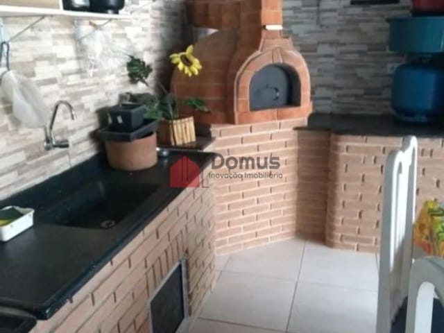 Casa com 200m², à venda, no bairro Loteamento Residencial e Comercial Araguaia em Pindamonhangaba