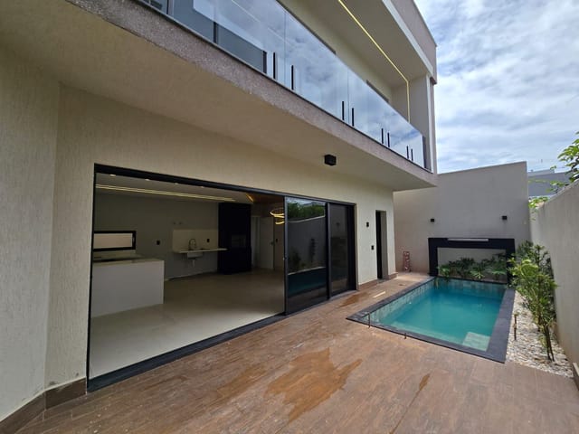 Foto do Sobrado - Sobrado Jardins Capri, 3suites , piscina, ampla sala | M360 Imóveis