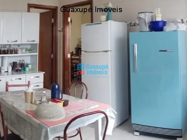 Casa com 150m², à venda, no bairro Parque do Convento em Guaxupé