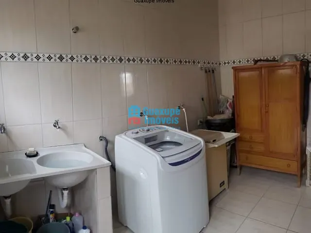 Casa com 150m², à venda, no bairro Parque do Convento em Guaxupé