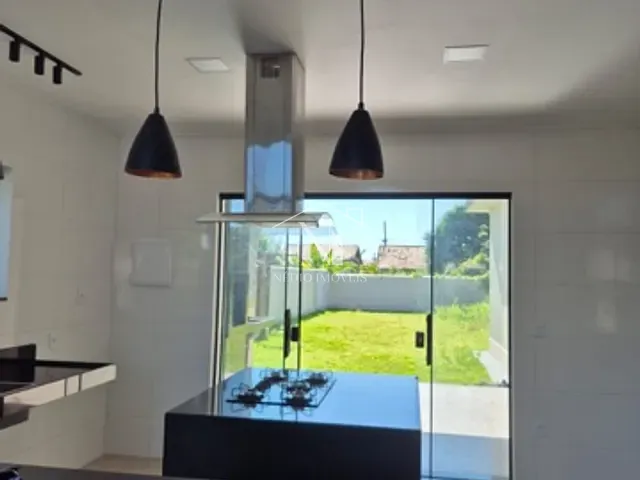 Casa com 480m² 3 quartos e 2 banheiros, à venda, no bairro Jardim Atlântico Leste (Itaipuaçu) em Maricá