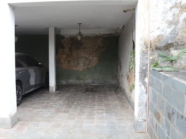 Casa com 360m² 3 quartos e 2 banheiros, à venda, no bairro Rio Branco em Belo Horizonte