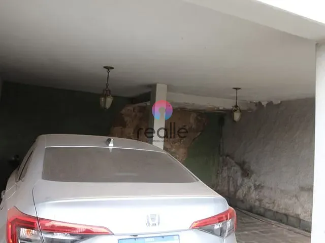 Casa com 360m² 3 quartos e 2 banheiros, à venda, no bairro Rio Branco em Belo Horizonte