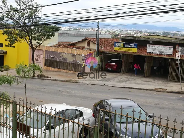 Casa com 360m² 3 quartos e 2 banheiros, à venda, no bairro Rio Branco em Belo Horizonte