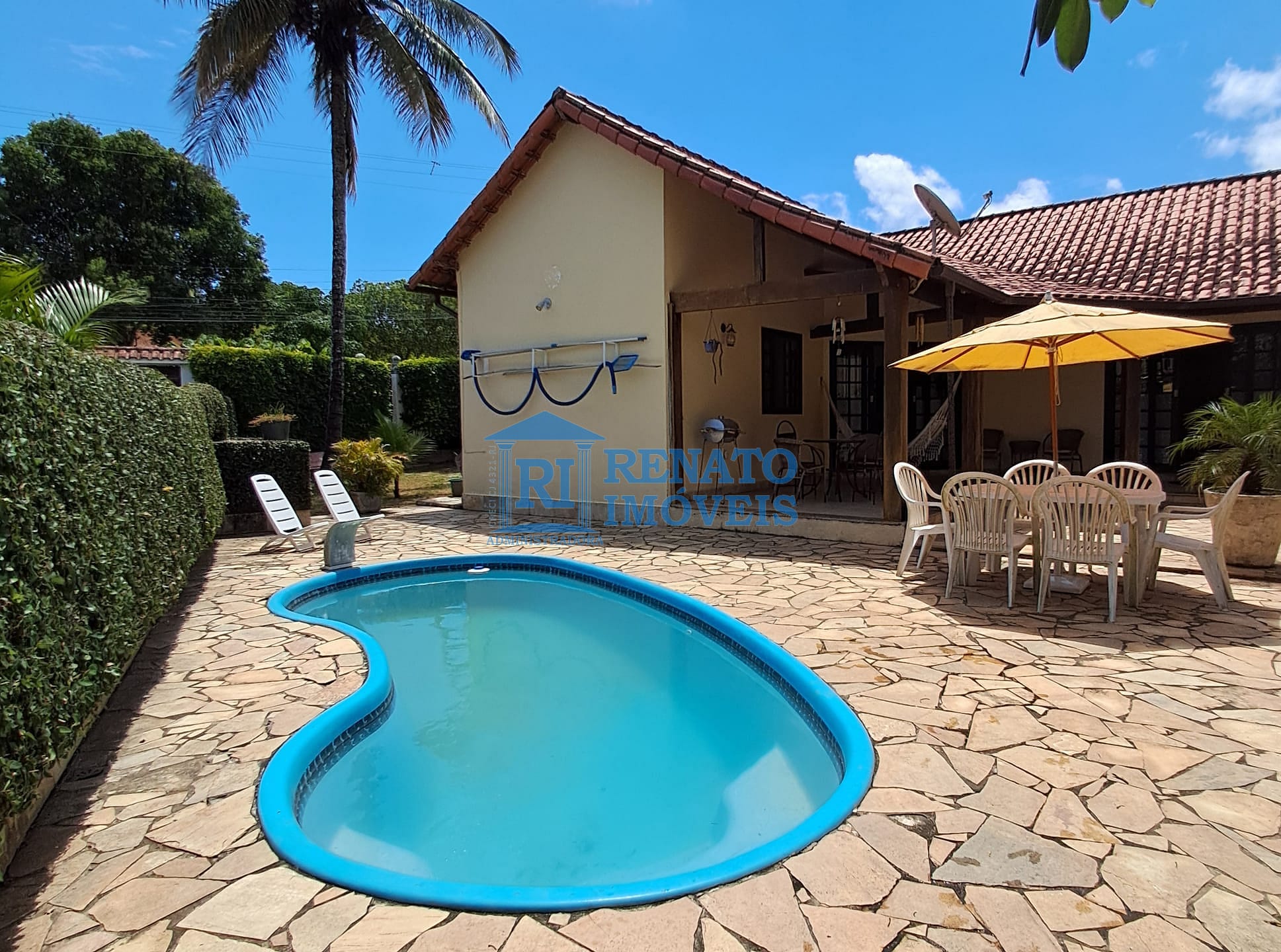 Casa à venda com 3 quartos, 255m² - Foto 3