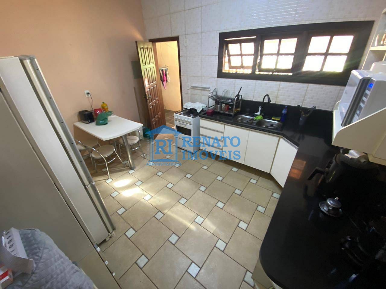 Casa à venda com 3 quartos, 255m² - Foto 10