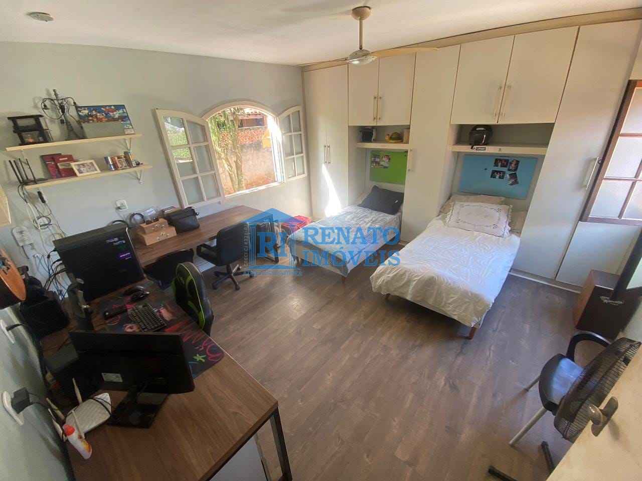 Casa à venda com 3 quartos, 255m² - Foto 12