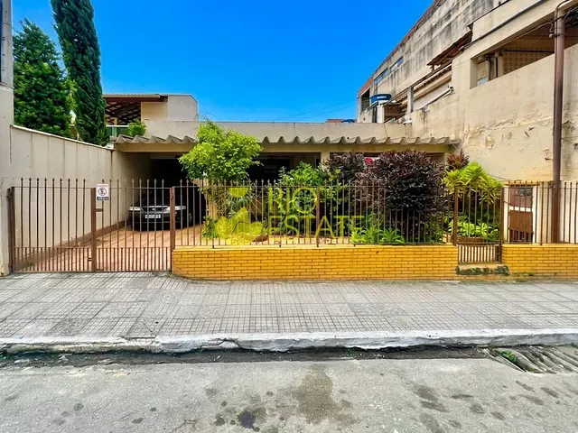 Casa com 300m² 5 quartos e 3 banheiros, à venda, no bairro Goiabal em Barra Mansa