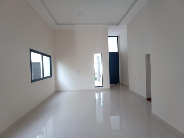 Casa com 370m² 3 quartos e 5 banheiros, à venda, no bairro Jardim Santo André em São João da Boa Vista