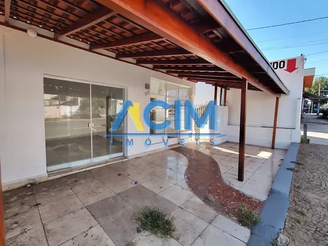 Casa com 250m² 2 quartos e 1 banheiro, para alugar, no bairro Centro em Jaguariúna