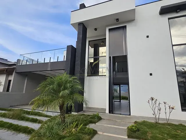 Casa com 323m² 3 quartos e 3 banheiros, à venda, no bairro Condomínio Altos da Floresta em Atibaia