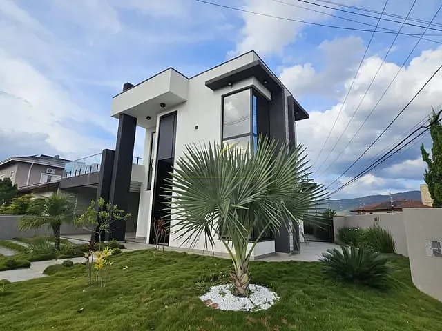 Casa com 323m² 3 quartos e 3 banheiros, à venda, no bairro Condomínio Altos da Floresta em Atibaia