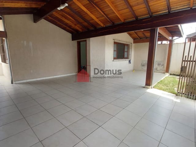 Casa à venda, no bairro Parque São Domingos em Pindamonhangaba